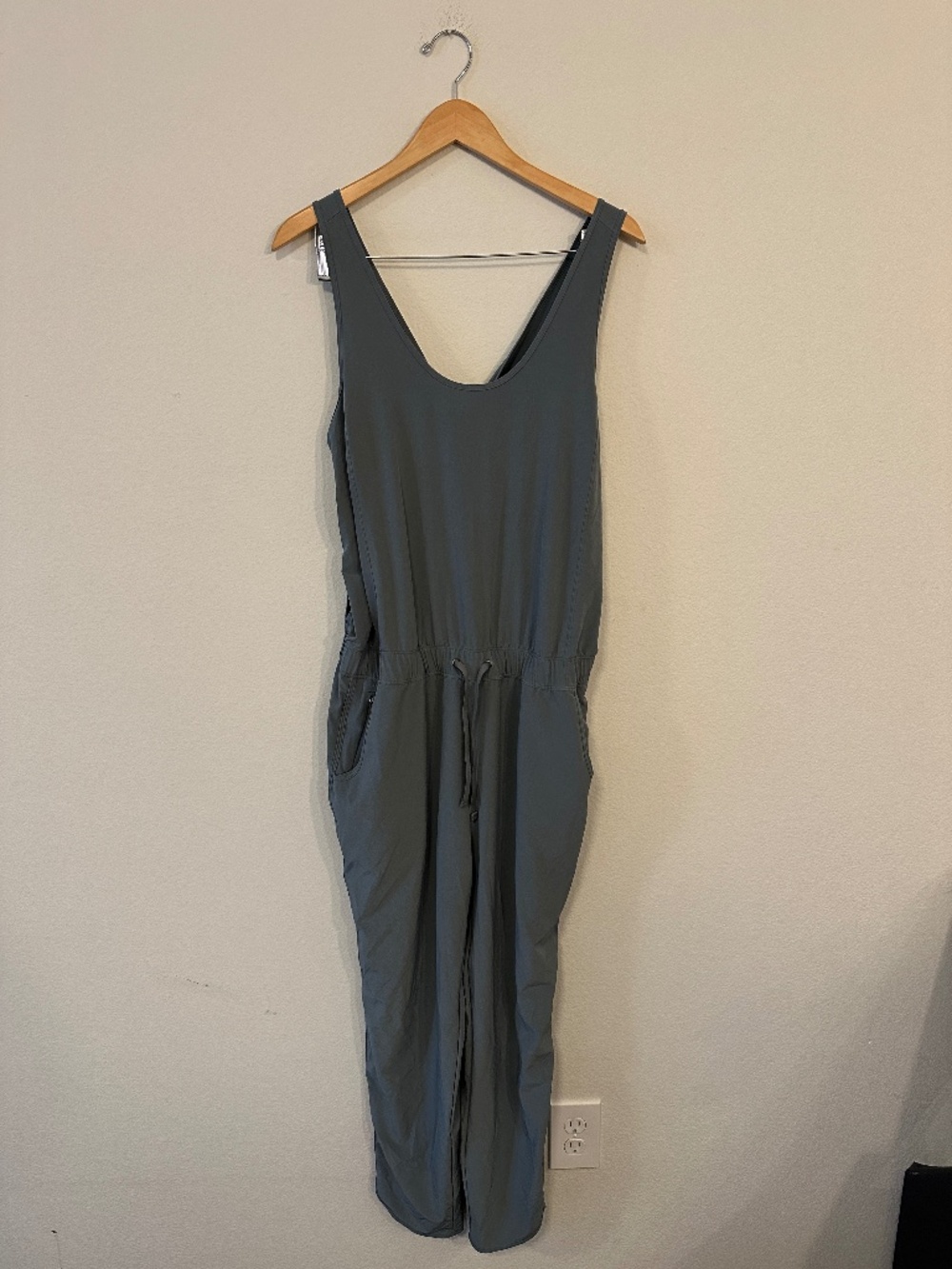 Patagonia Fleetwith Jumpsuit Womens XL Plume Grey 56995 Drawstring